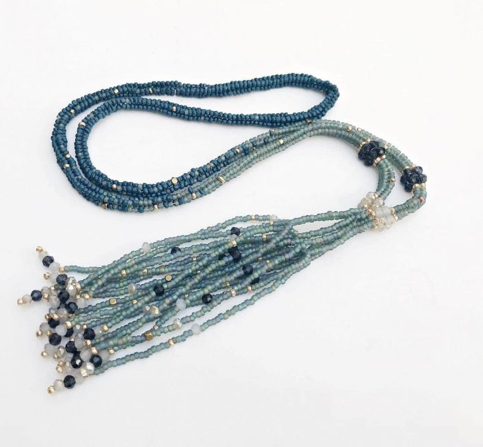 Exklusive Perlenkette Mit Perlen-Quaste Blau -