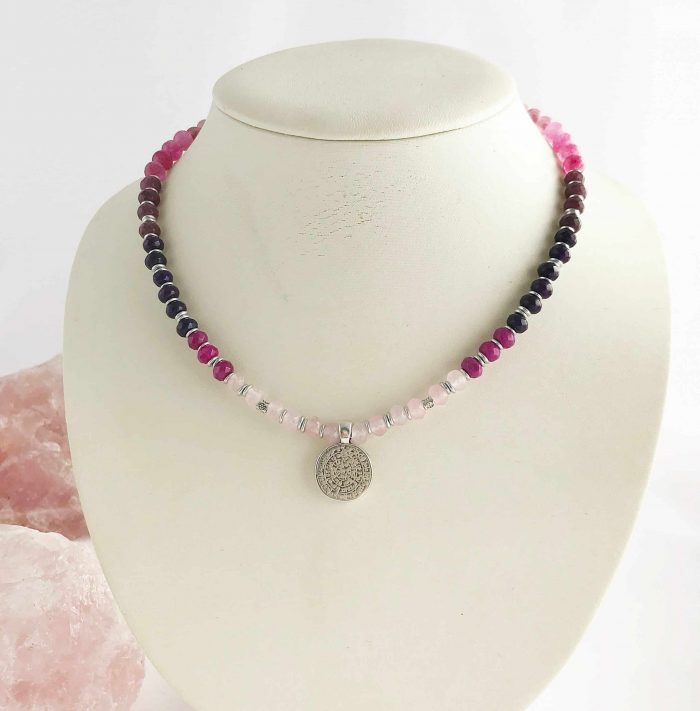Sündhaft Schöne Perlenkette Aus Edelsteinen Im Farbverlauf