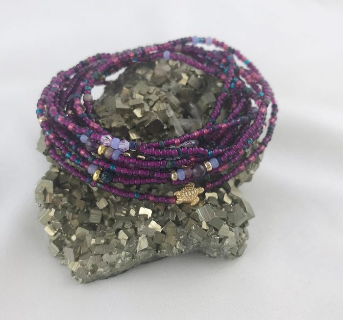 Schönes Wickelarmband Purple Turtle Gold Mit Rocailles - Perlen Und Amethyst