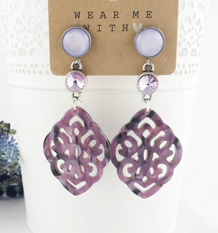 Schöne Ohrringe In Lila Und Lavendel Mit Großen Kristallen
