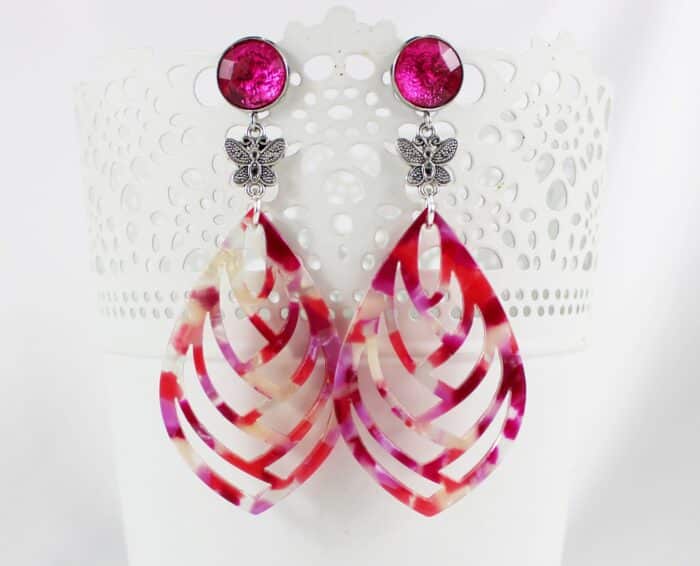 Schöne Ohrringe In Pink Und Rot Mit Schmetterlingsmotiv