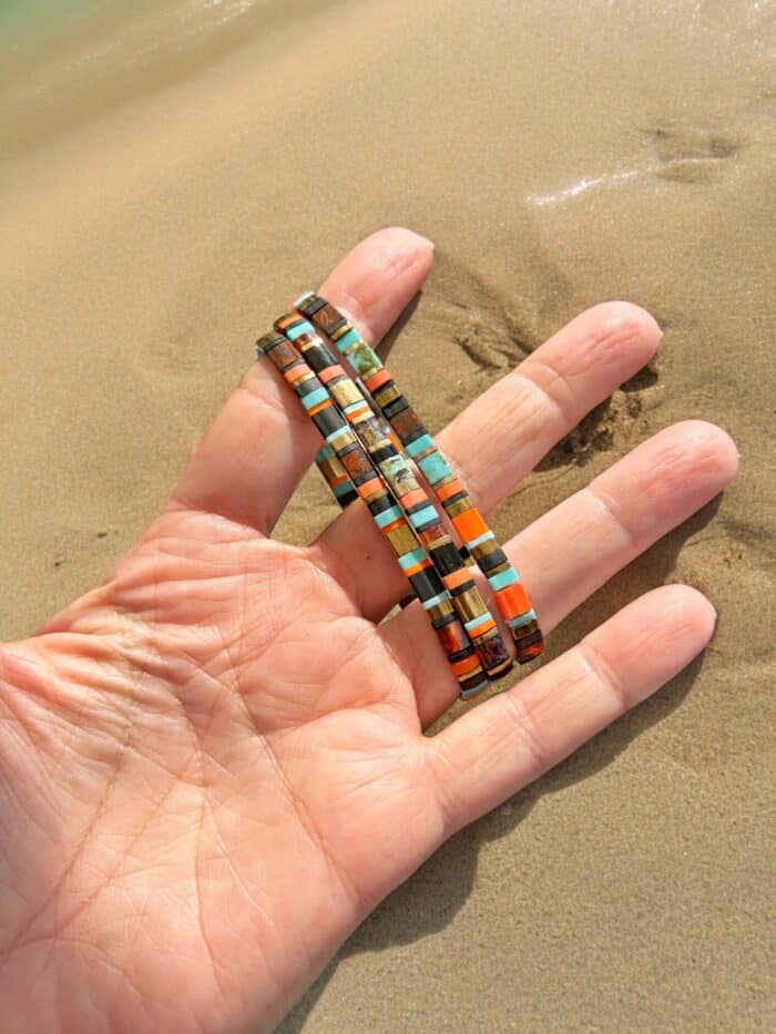 Geschmeidiges Armband Set ( 3 Armbänder) Aus Glänzenden Miyuki Perlen In Eckiger Form -